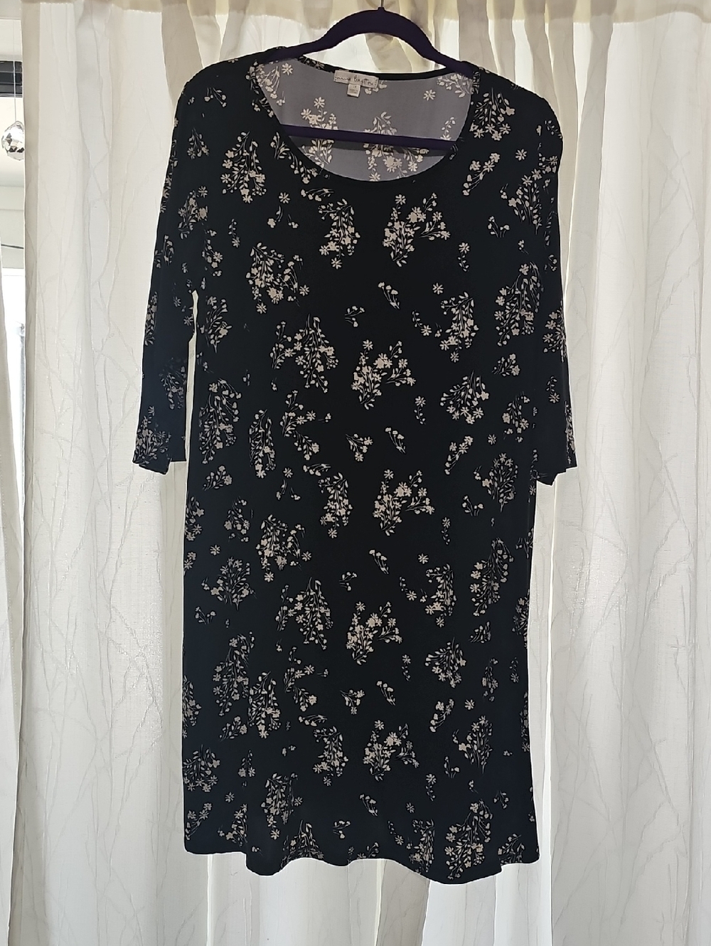 nine britton Black and White Floral Midi Dress